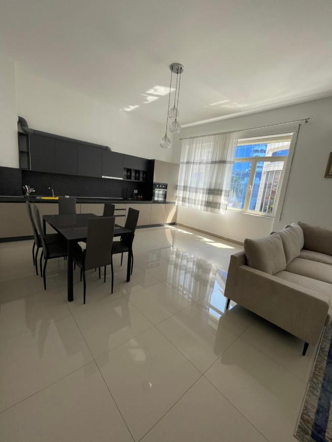 Westwood 2Bd Apartments Durres Bagian luar foto